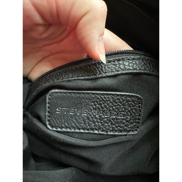 Steve Madden Rose Foldover Magnetic Zip Up Clutch Purse Black Faux Leather EUC! - Picture 7 of 8